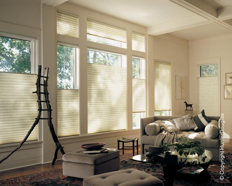 Cortinas Duette® Luxaflex® Hunter Douglas® várias opções de tecido, cores e texturas.