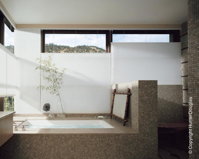 Cortinas Duette® Luxaflex® Hunter Douglas® várias opções de tecido, cores e texturas.