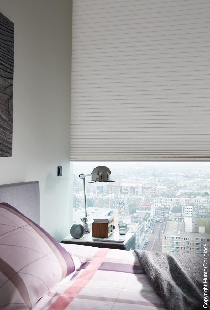 Cortinas Duette® Luxaflex® Hunter Douglas® várias opções de tecido, cores e texturas.