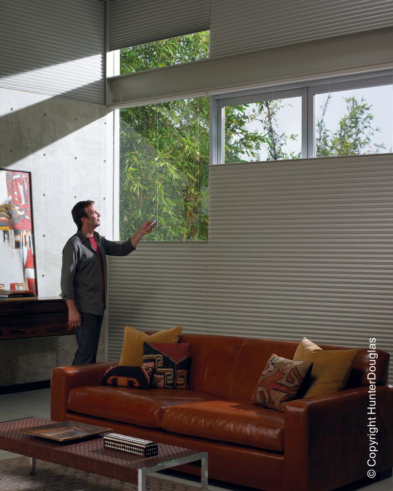 Cortinas Duette® Luxaflex® Hunter Douglas® várias opções de tecido, cores e texturas.