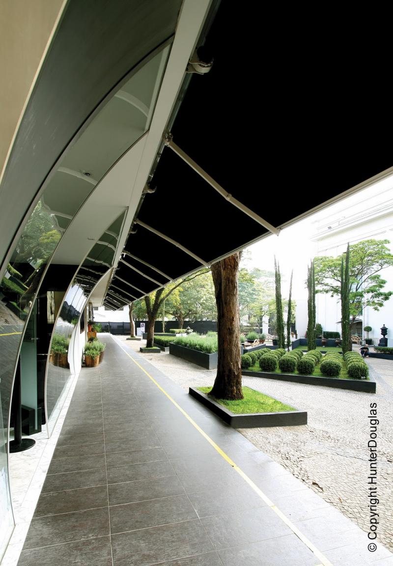 Toldos Braço Articulados Luxaflex® Hunter Douglas® várias opções de tecido, cores e texturas e dimensões